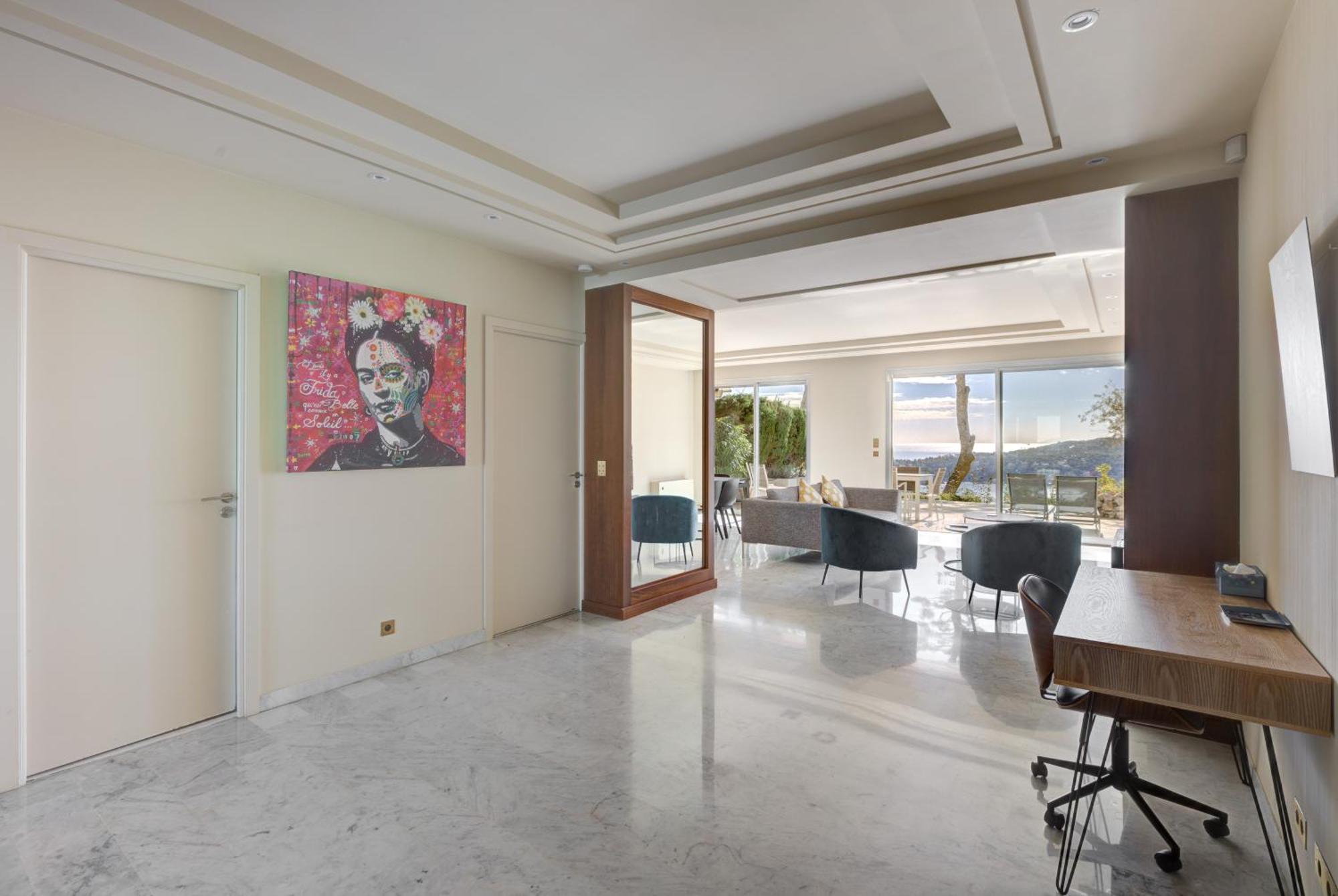 Giant Terrace On A Stunning View Apartment วีลล์ฟรองซ์-ซูร์-แมร์ ภายนอก รูปภาพ